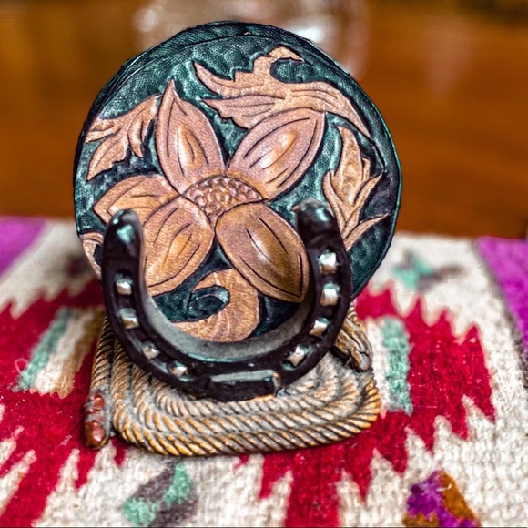 Western leather coaster set - Picture 4 of 5